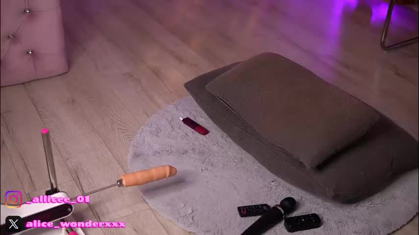 vanessasimon Приват Записи 2025-12-11