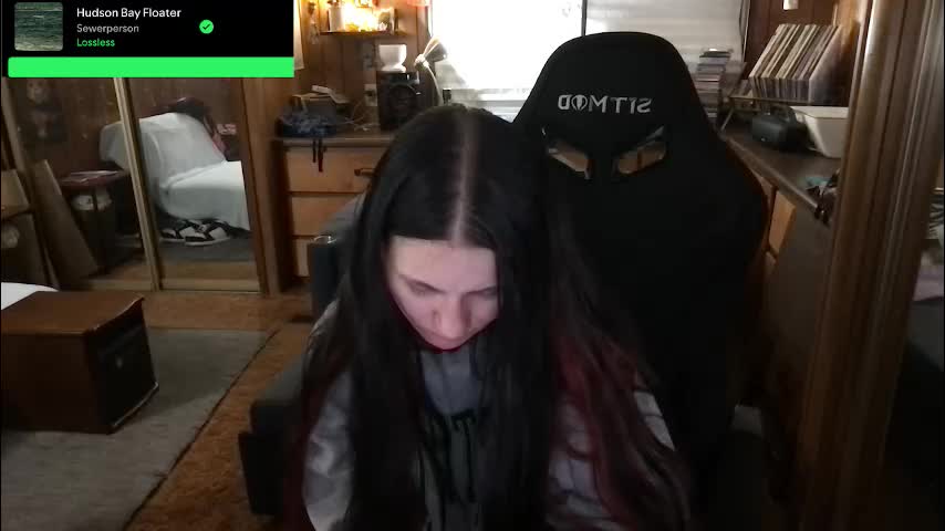 incognitoqueen Приват Записи 2025-12-17