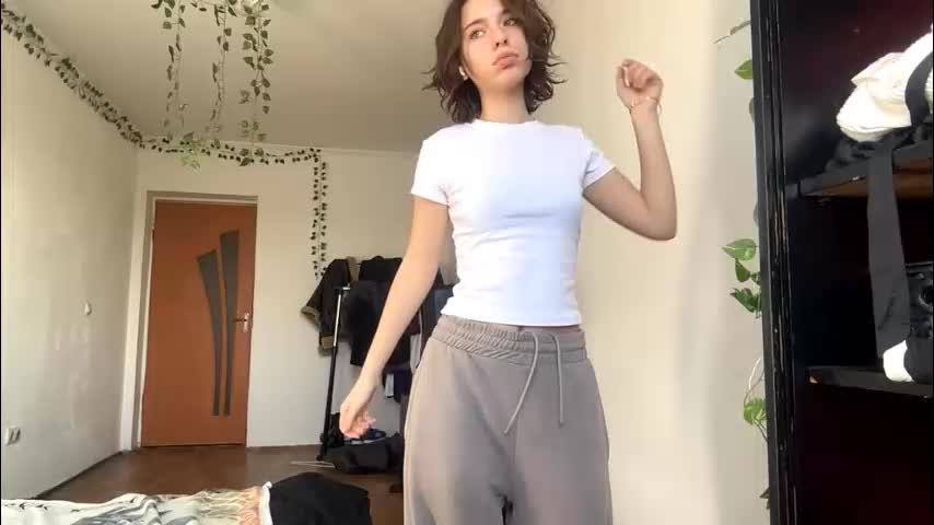 viviennebreihan Приват Записи 2025-11-12