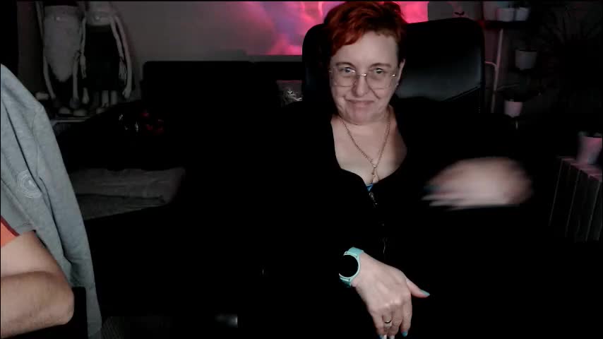 joannaandneighbour Приват Записи 2025-12-09