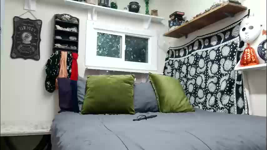 petite_emeri Приват Записи 2025-11-16