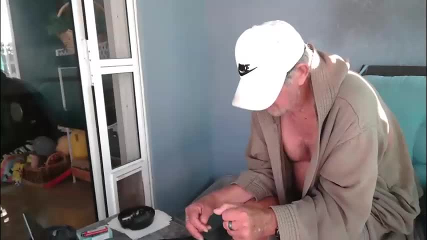 smallpenisbigtongue Приват Записи 2025-11-18