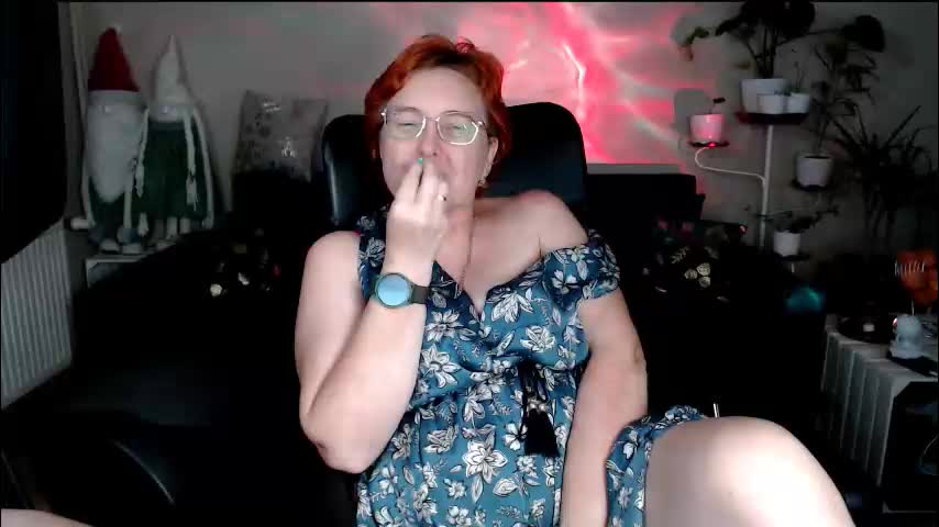 joannaandneighbour Приват Записи 2025-12-16