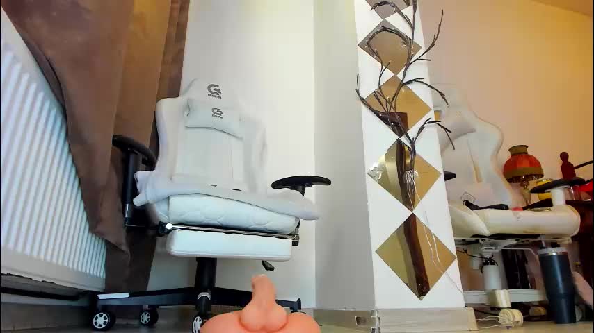 jennywildd Приват Записи 2025-11-17