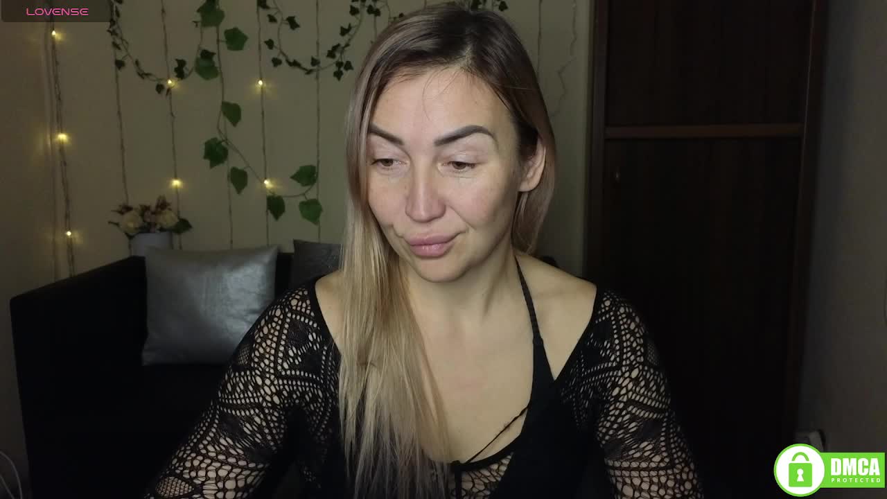 Jullyblondkiss Приват Записи 2026-01-10
