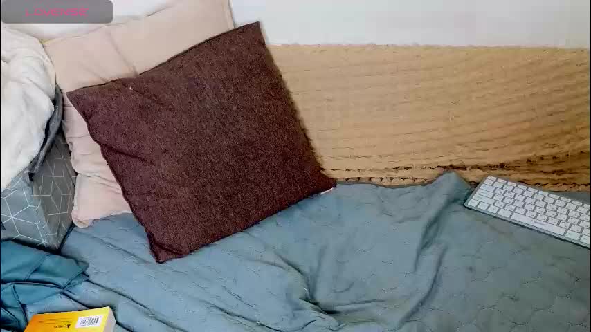 emilytrays Приват Записи 2026-01-14