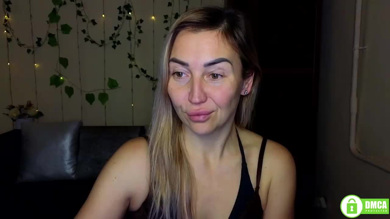 Jullyblondkiss Приват Записи 2026-01-15