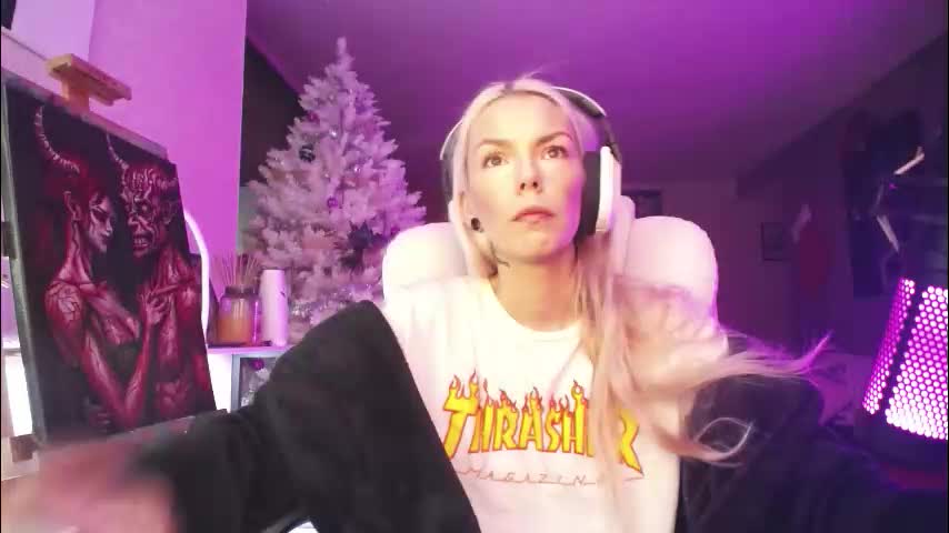 tinykylie Приват Записи 2025-12-19