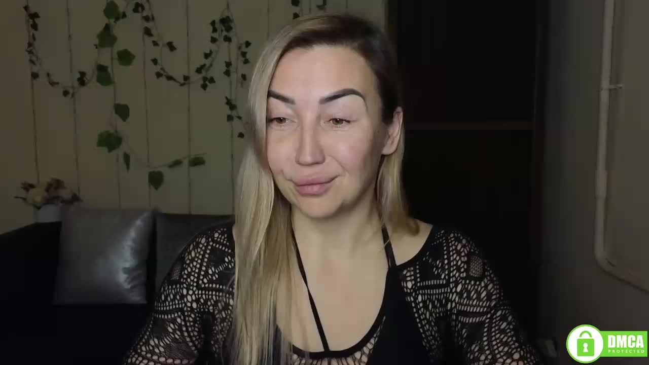 Jullyblondkiss Приват Записи 2026-01-25