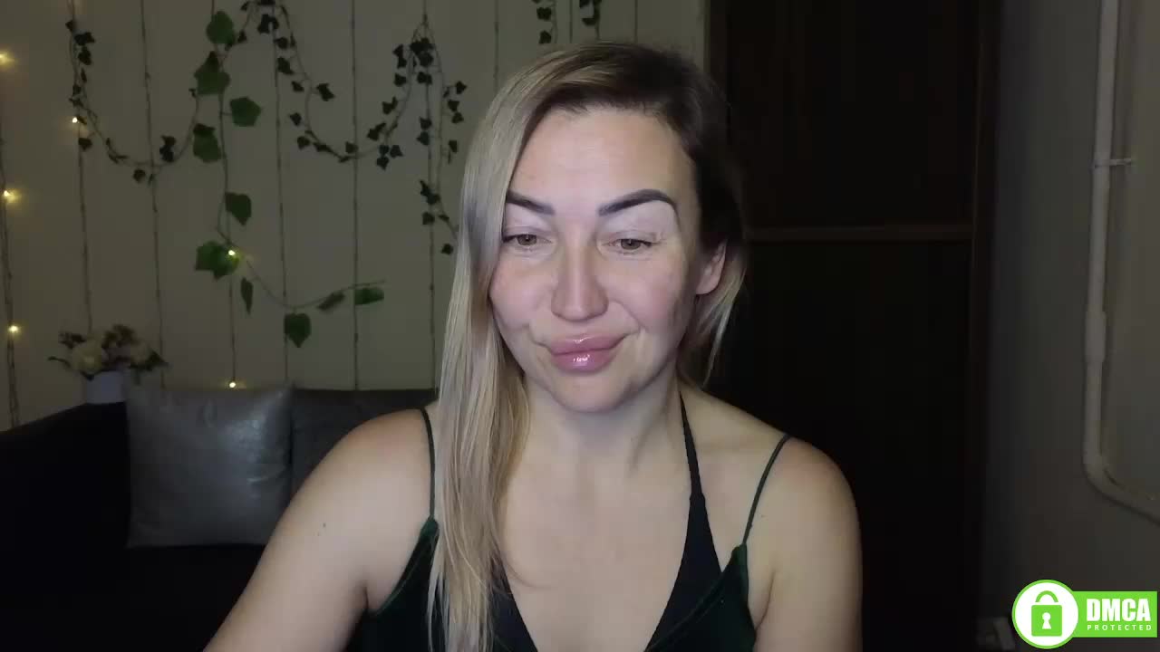 Jullyblondkiss Приват Записи 2026-01-25