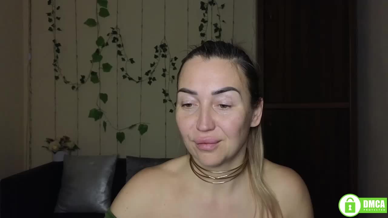 Jullyblondkiss Приват Записи 2026-01-27