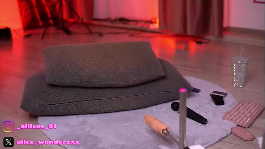 vanessasimon Приват Записи 2026-01-28