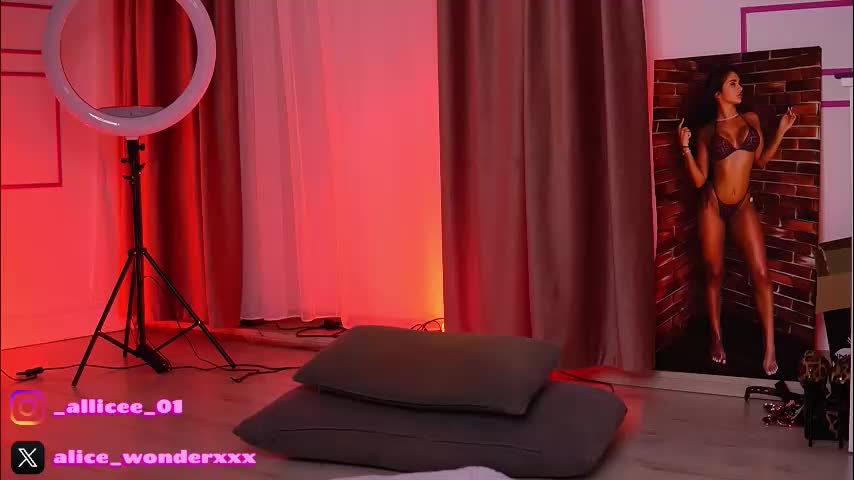 vanessasimon Приват Записи 2026-02-04