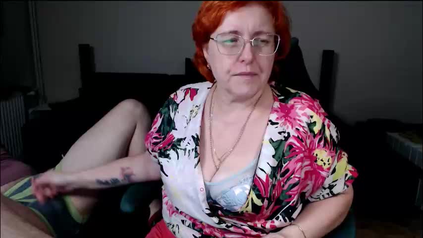 joannaandneighbour Приват Записи 2026-02-04