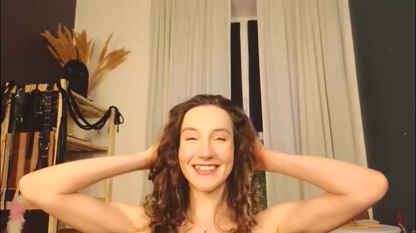 hotlaracroft Приват Записи 2026-02-09