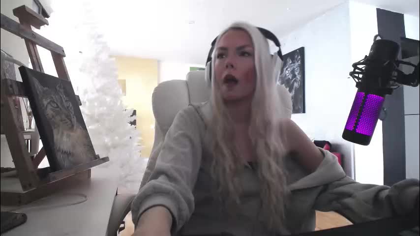 tinykylie Приват Записи 2026-02-11