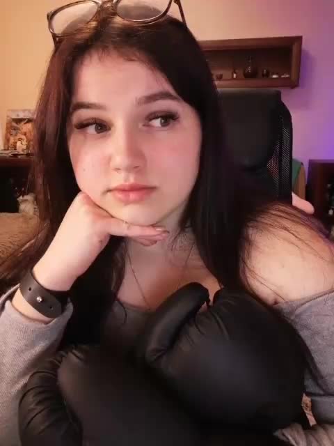 JuliaHesperaks Приват Записи 2026-02-14