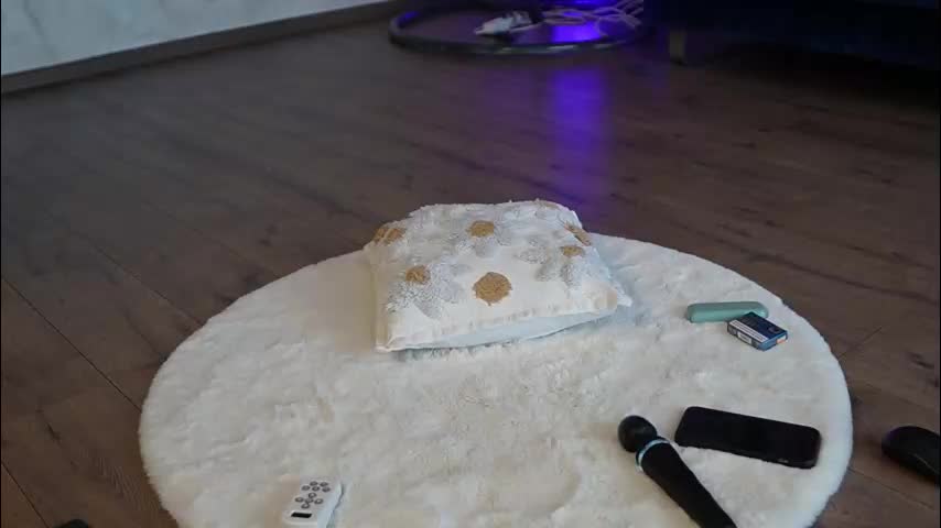 rachelravee Приват Записи 2026-02-14