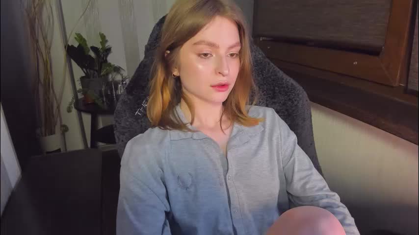 mollydangerous Приват Записи 2026-02-15