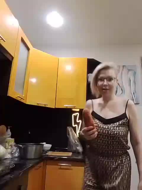 TilyTily Приват Записи 2026-02-15