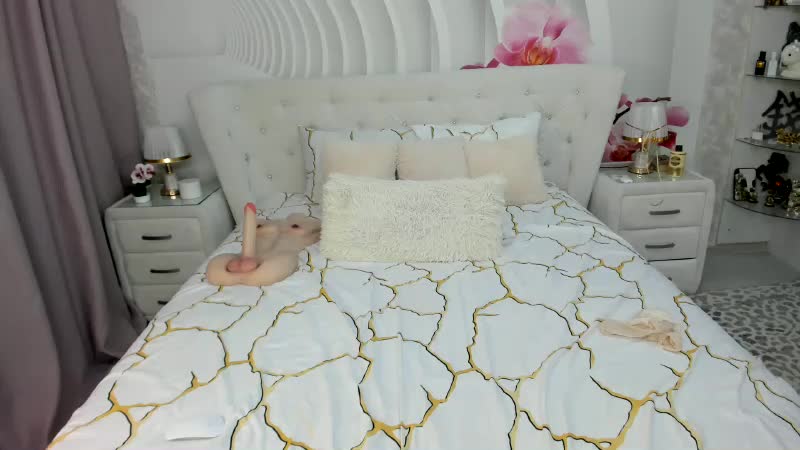 HottieBritney Приват Записи 2026-02-16