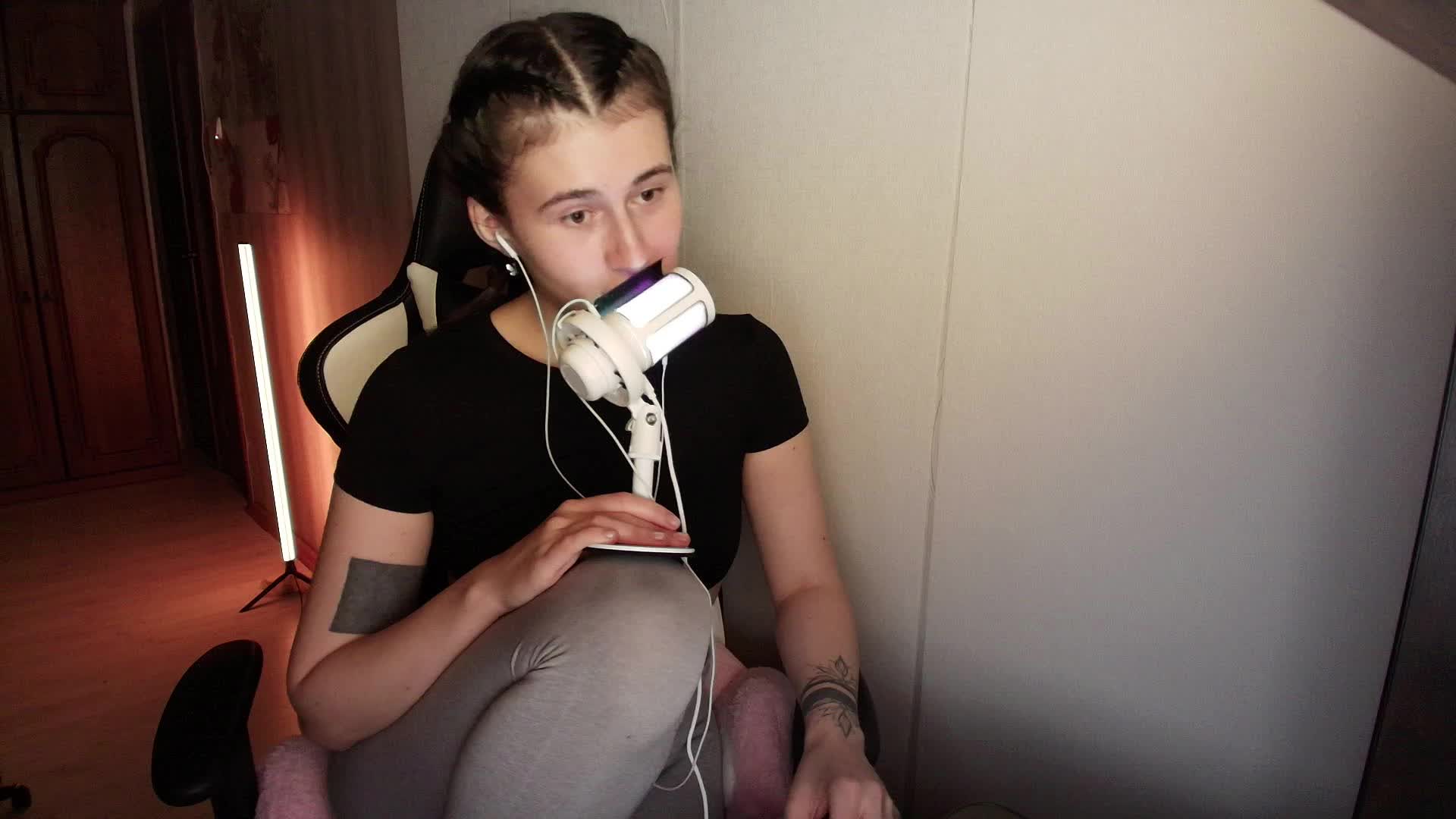 KristinaScott Приват Записи 2026-02-16