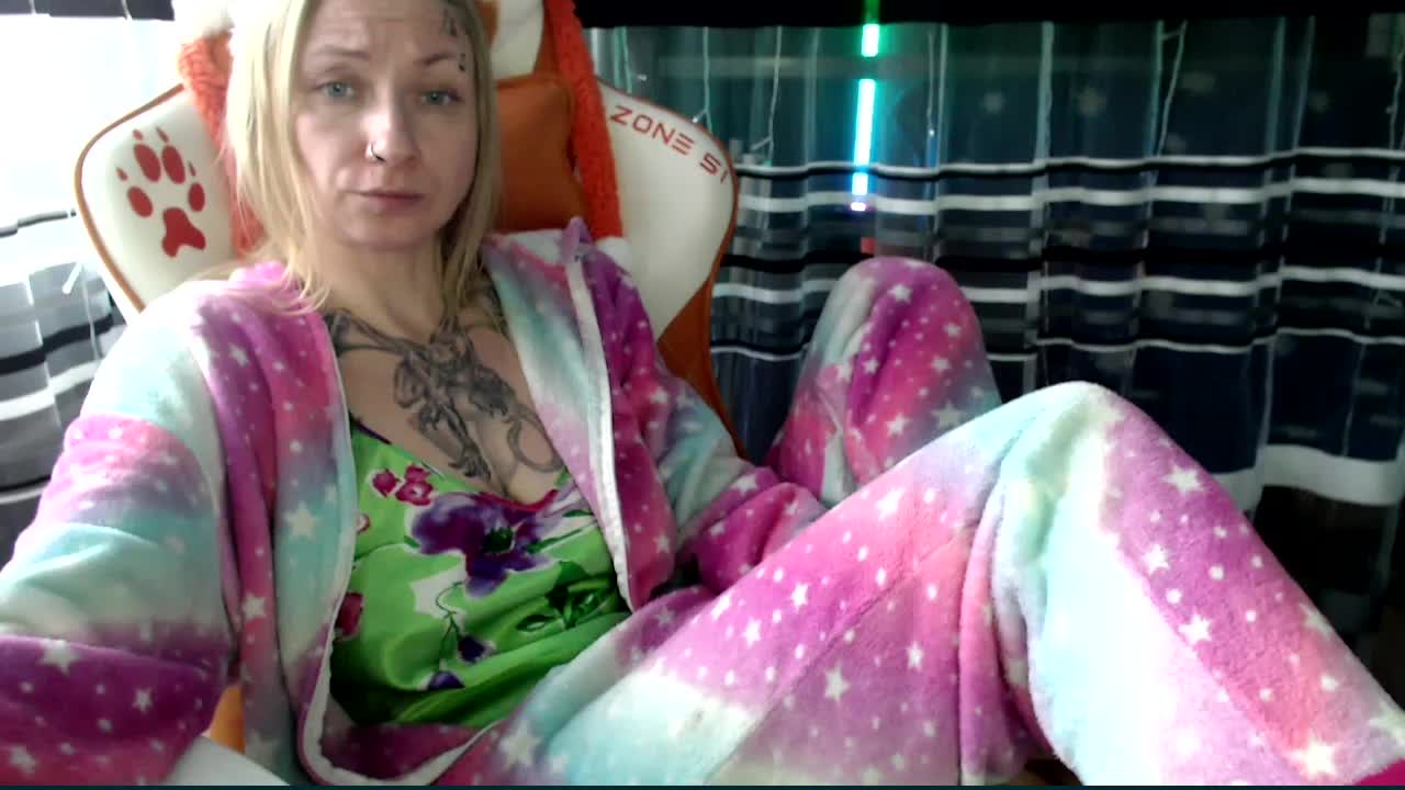 Lollifoxy Приват Записи 2026-02-17