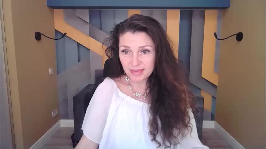 ellalongs Приват Записи 2026-02-17