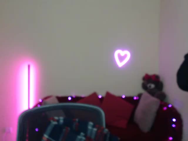 Aliciaredluv Приват Записи 2026-02-17