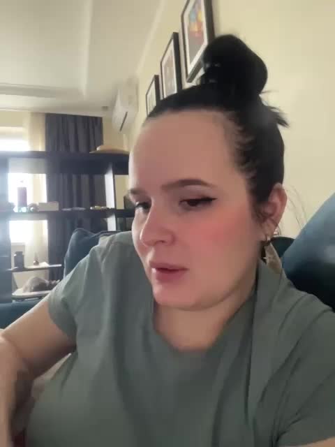 Lizzi-Peach Приват Записи 2026-02-19