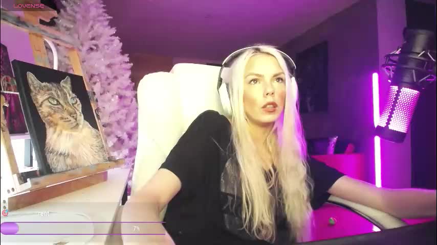 tinykylie Приват Записи 2026-02-18