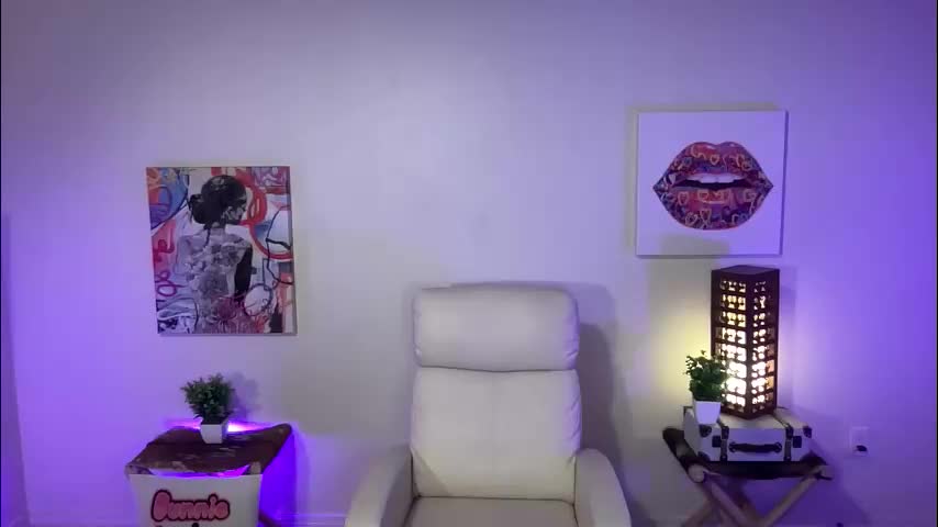 bunnieandthedude Приват Записи 2026-03-01