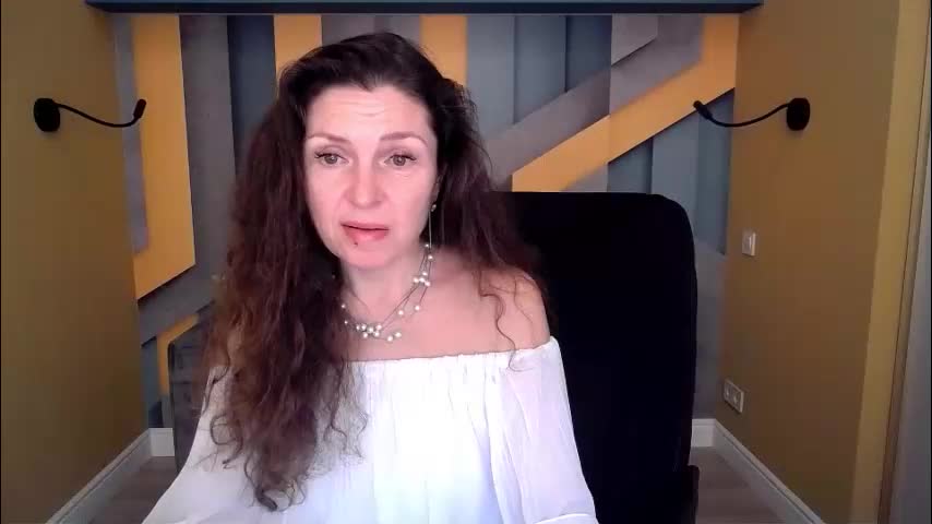 ellalongs Приват Записи 2026-03-01