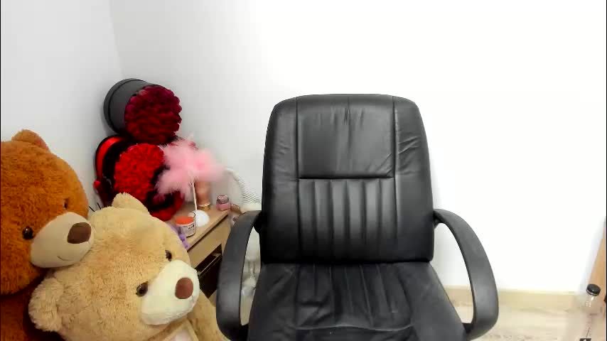 sassytiff Приват Записи 2026-03-02