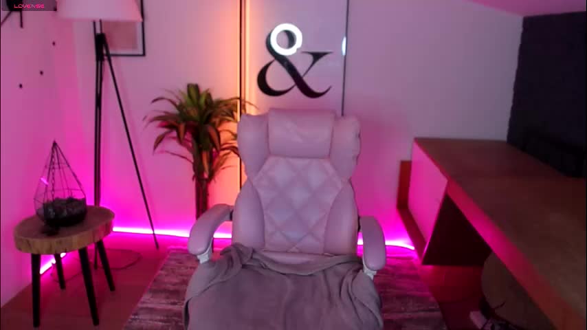 hot__tiny Приват Записи 2026-03-07