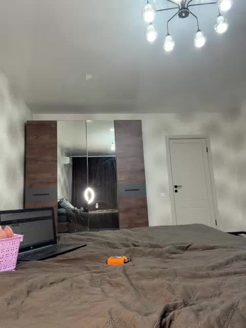 Lindseya Приват Записи 2026-03-09