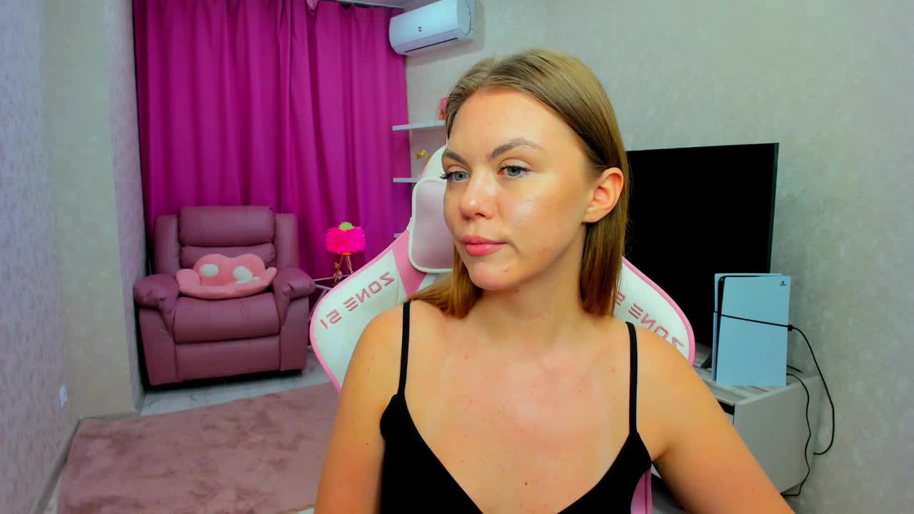 Strawberrye Приват Записи 2026-03-16