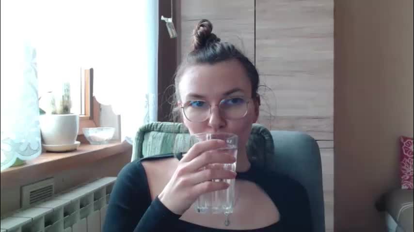 ellyxtasty Приват Записи 2026-03-16