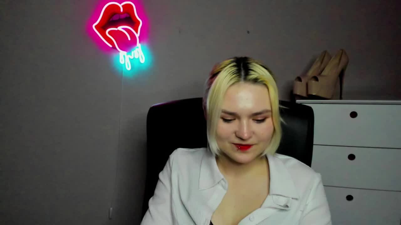 SweetLilyxo Приват Записи 2026-03-17