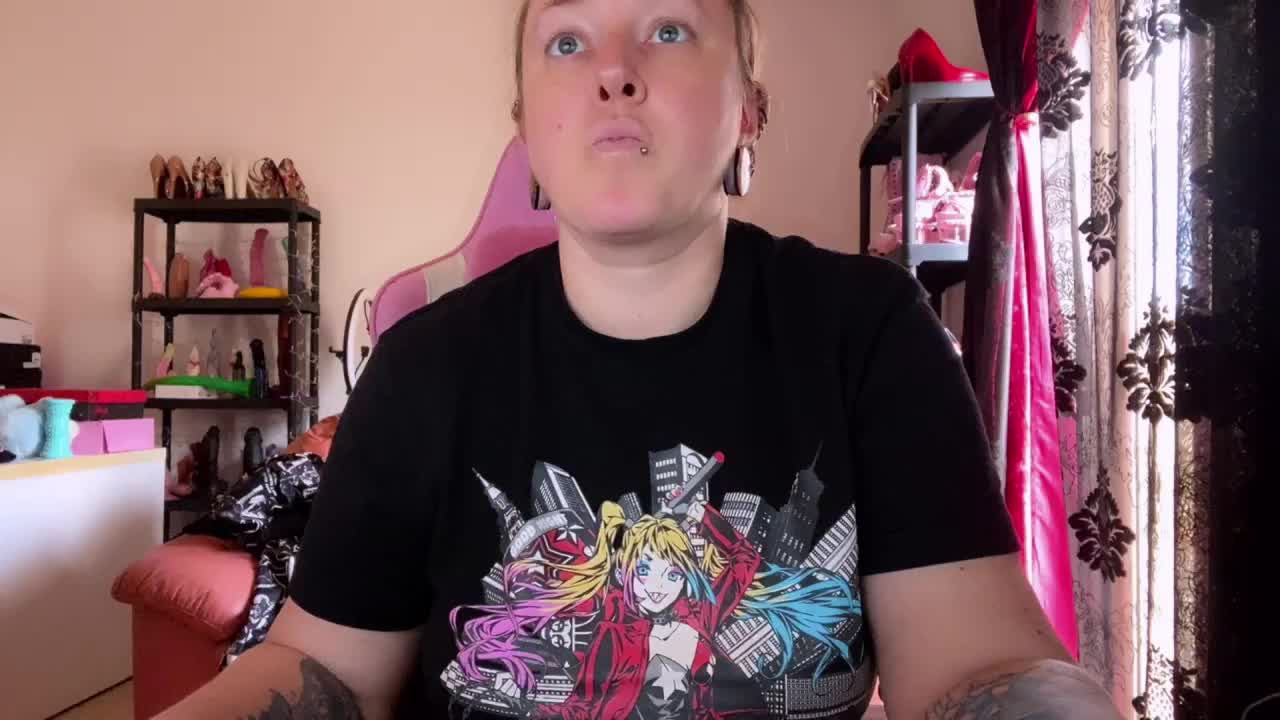 NylonQueen Приват Записи 2026-03-17