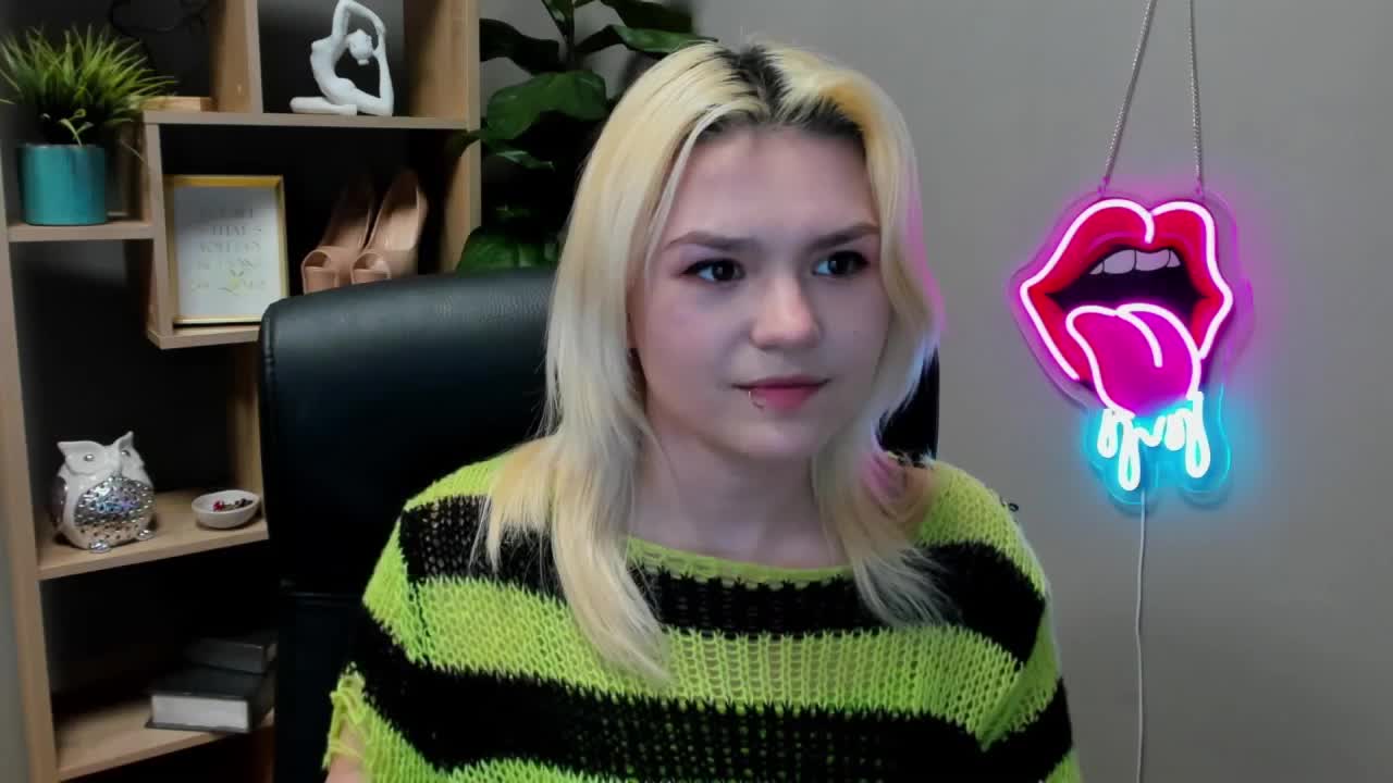 SweetLilyxo Приват Записи 2026-03-18