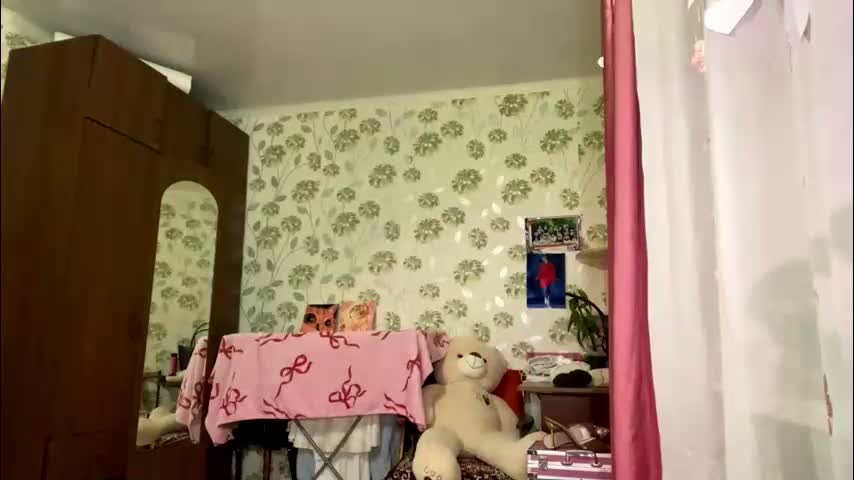 stephaniflicek Приват Записи 2026-03-18