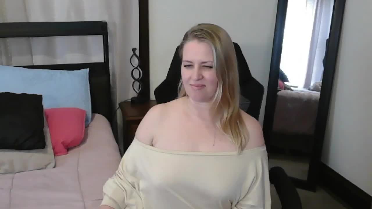 Holliekate Приват Записи 2026-03-18