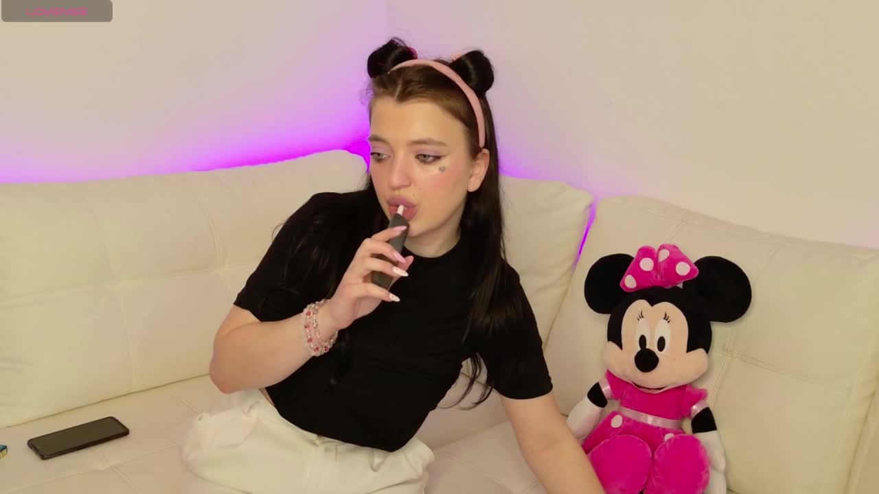 Minnie-Mouse- Приват Записи 2026-03-19
