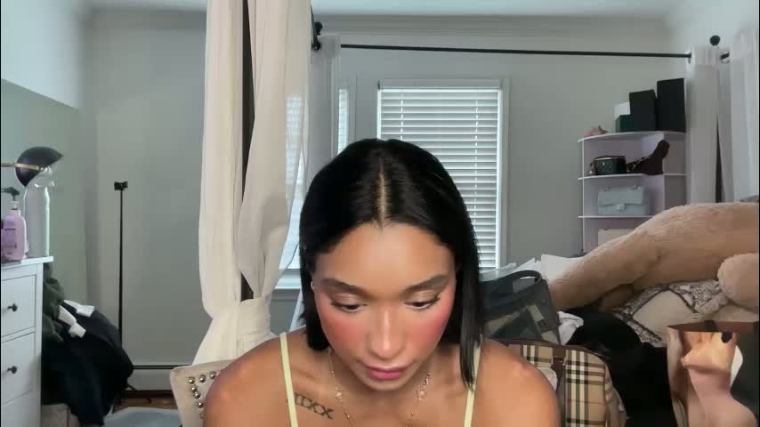 adriannarodriguez Приват Записи 2026-03-22