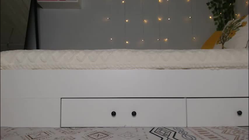 cuteemouse Приват Записи 2026-03-25