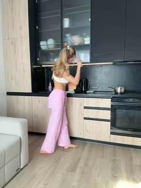 sweeetpeach Приват Записи 2026-03-27