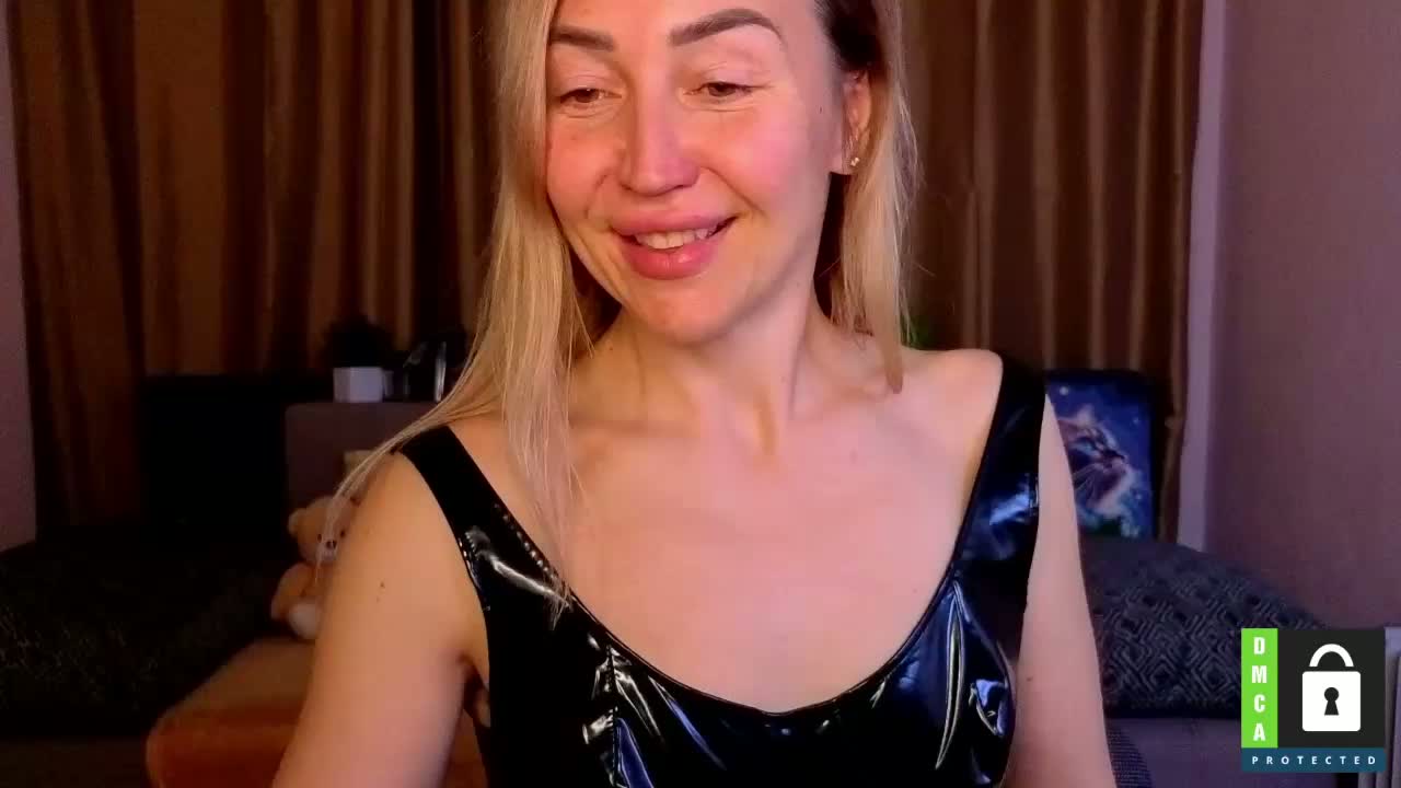 Jullyblondkiss Приват Записи 2026-03-29