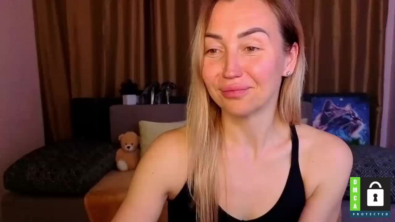 Jullyblondkiss Приват Записи 2026-03-31