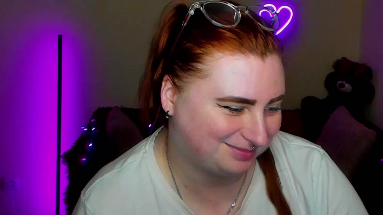 Aliciaredluv Приват Записи 2026-04-04